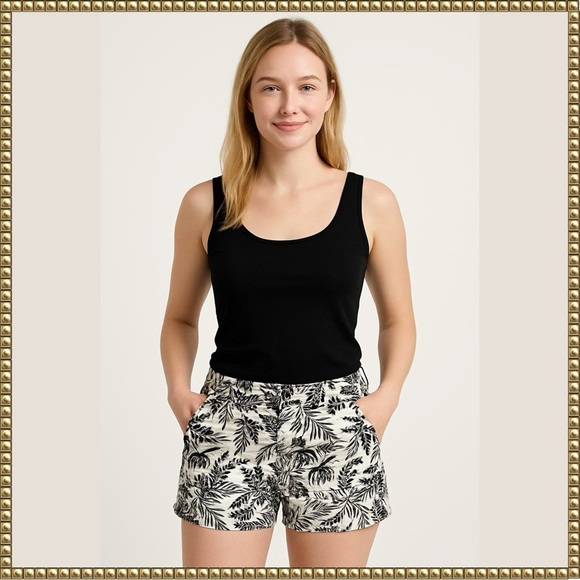 Old Navy Pixie Shorts White Tropical Print High Waist 12 - Picture 1 of 11